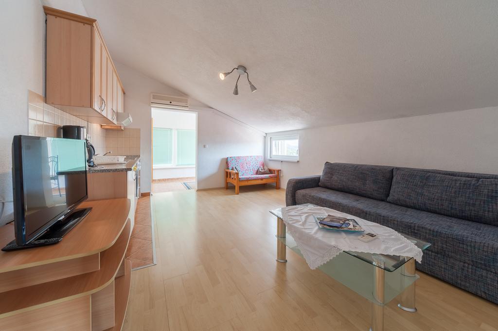Apartmenthaus Hana 卡尔卢巴格 外观 照片