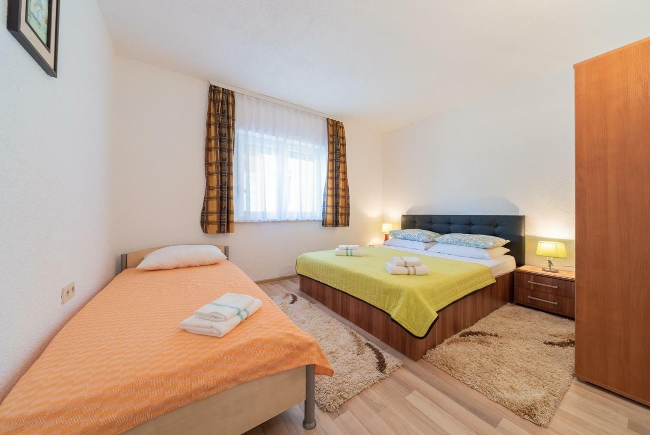 Apartmenthaus Hana 卡尔卢巴格 外观 照片